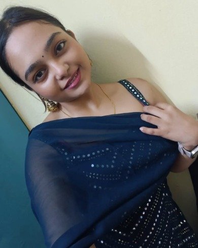 Call Girls in Zirakpur